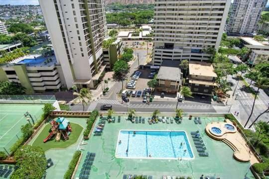 Beautifully Renovated 32Nd Floor Deluxe Ocean View Waikiki Condo Condo Honolulu Extérieur photo