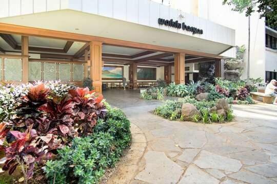 Beautifully Renovated 32Nd Floor Deluxe Ocean View Waikiki Condo Condo Honolulu Extérieur photo