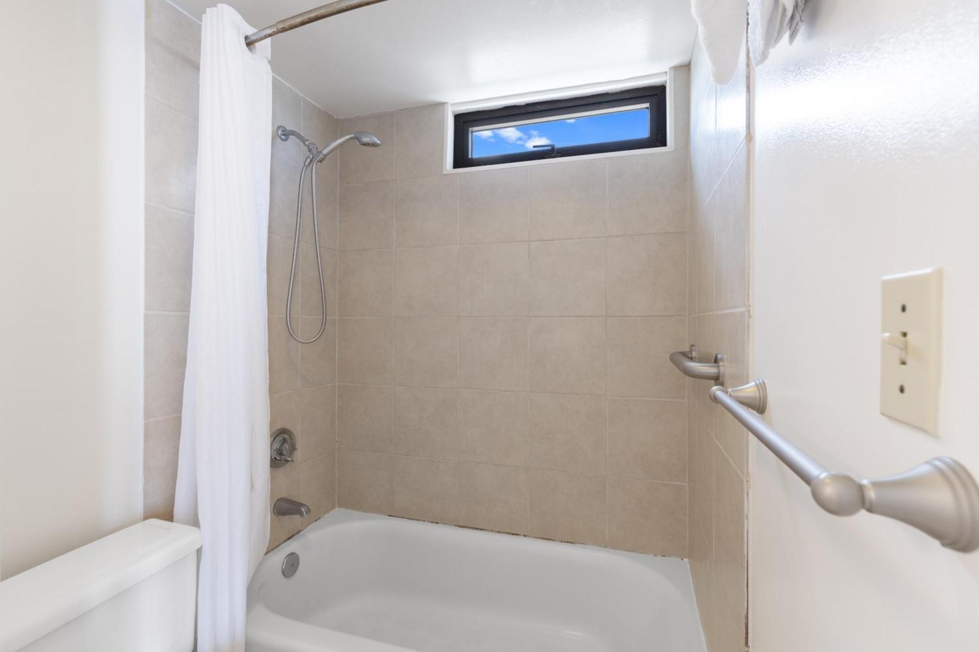 Beautifully Renovated 32Nd Floor Deluxe Ocean View Waikiki Condo Condo Honolulu Extérieur photo