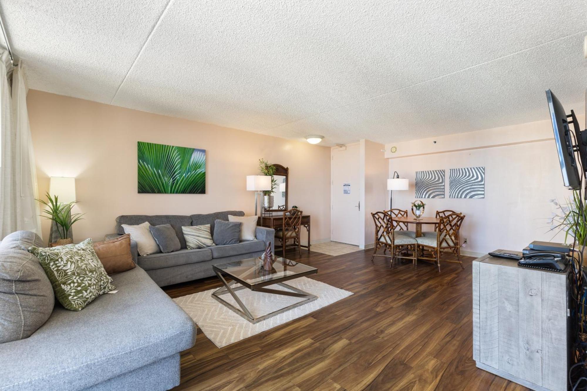 Beautifully Renovated 32Nd Floor Deluxe Ocean View Waikiki Condo Condo Honolulu Extérieur photo