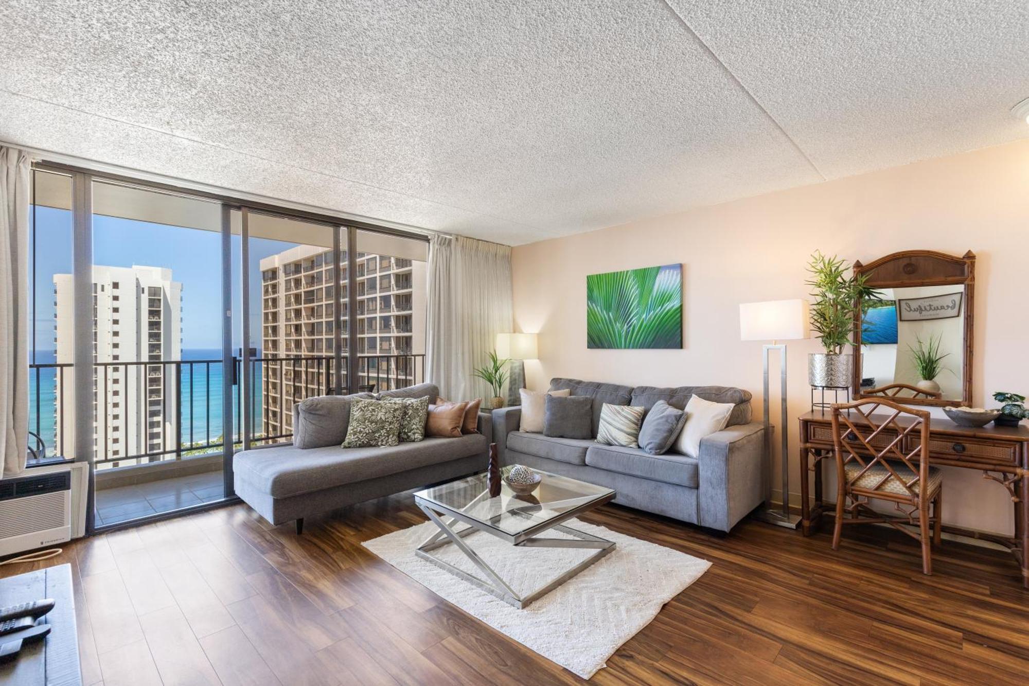 Beautifully Renovated 32Nd Floor Deluxe Ocean View Waikiki Condo Condo Honolulu Extérieur photo