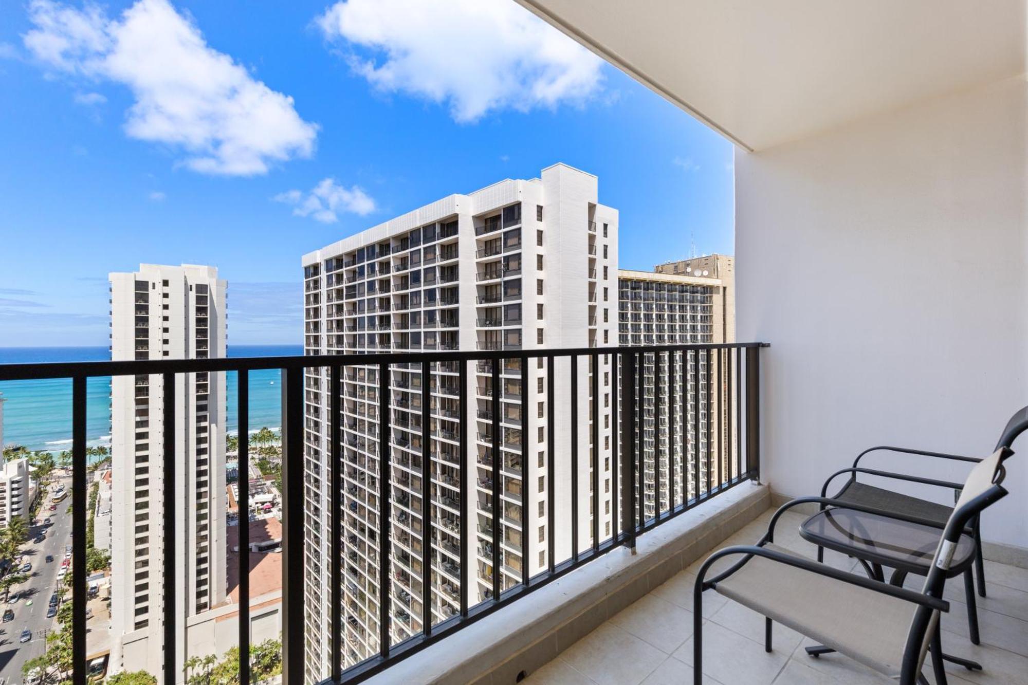 Beautifully Renovated 32Nd Floor Deluxe Ocean View Waikiki Condo Condo Honolulu Extérieur photo